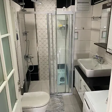Kucuker Seastar Apartman Alanya